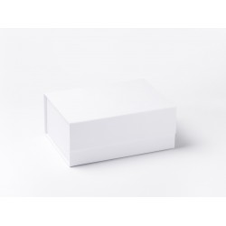 White  A5 (Deep) Magnetic Seal Gift Boxes No Ribbon (223mm x 162mm x 95mm)
